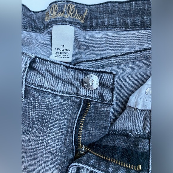 Red Rivet Women's Low Rise Jeans - Picture 4 of 4